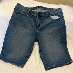 Men’s gap jeans shorts